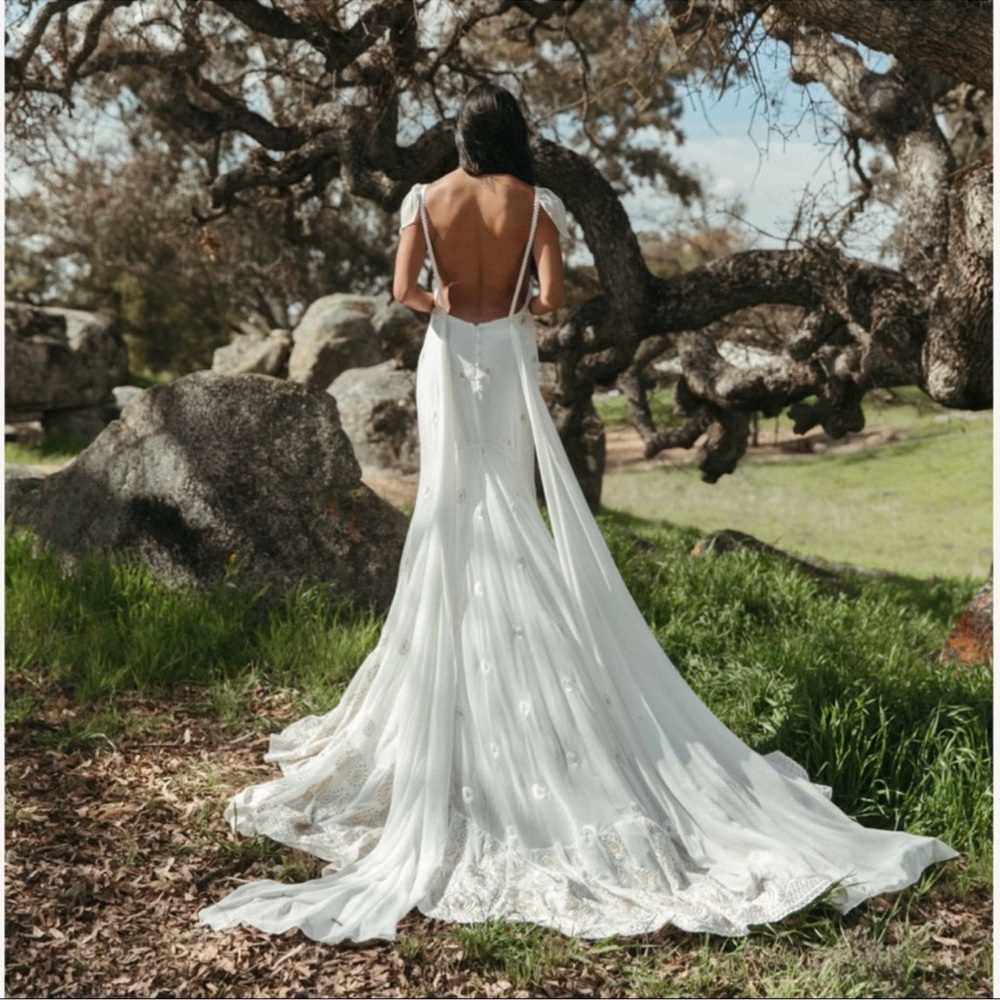 Daughters of Simone "Stevie" Wedding Dress